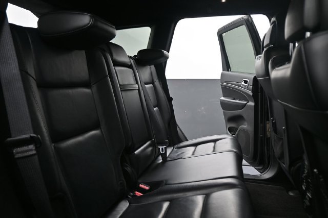 Used 2019 Jeep Grand Cherokee Limited w/ Trailer Tow Group IV AWD/4WD image 25