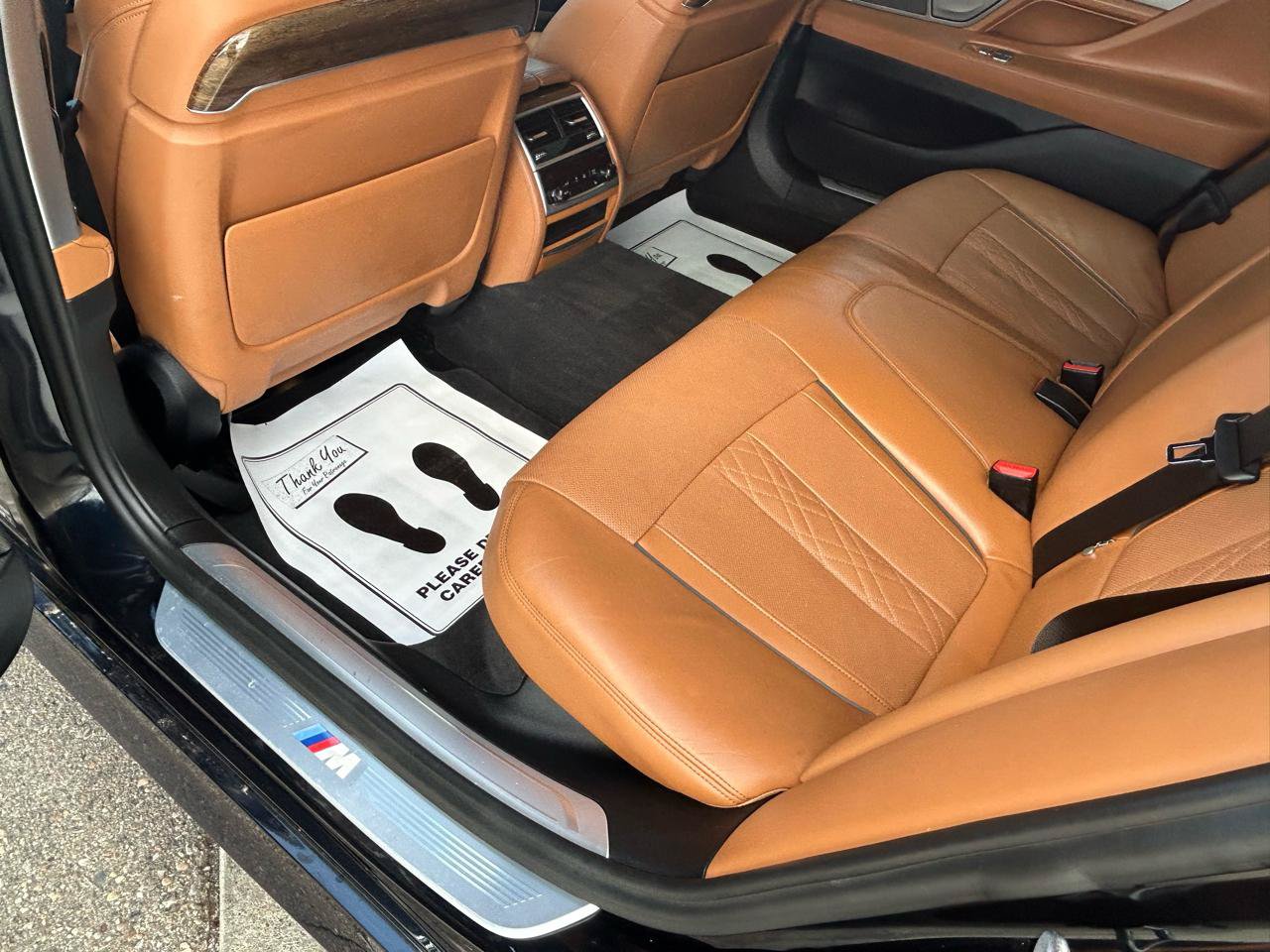 Used 2018 BMW ALPINA B7 xDrive AWD/4WD image 9