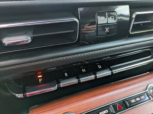 Used 2023 Lincoln Aviator Reserve w/ Equipment Group 201A AWD/4WD image 12