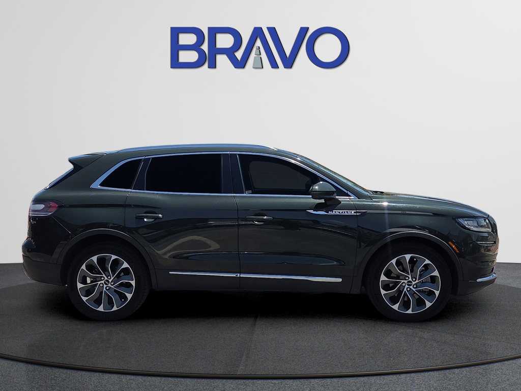Used 2022 Lincoln Nautilus Reserve w/ Luxury Package FWD image 5