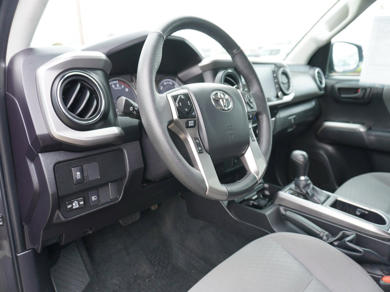 Used 2023 Toyota Tacoma SR5 AWD/4WD image 20