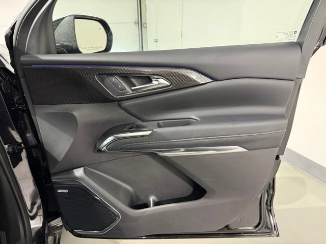 Used 2026 Chevrolet Traverse High Country w/ LPO, Floor Liner Package AWD/4WD image 32