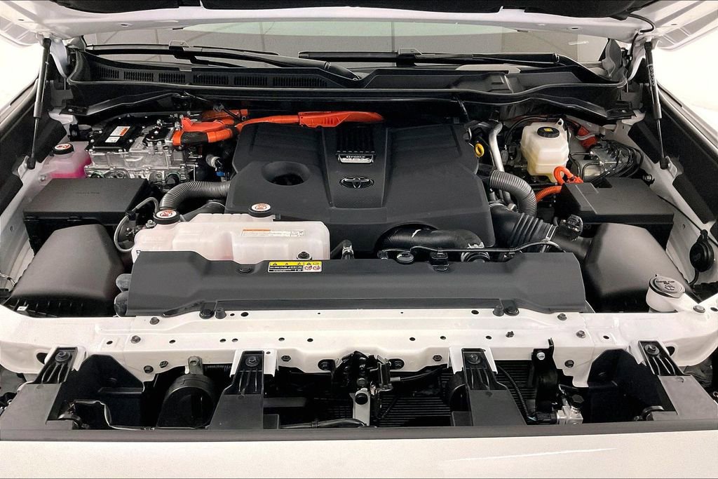 Used 2025 Toyota Sequoia Limited w/ TRD Off-Road Package image 26