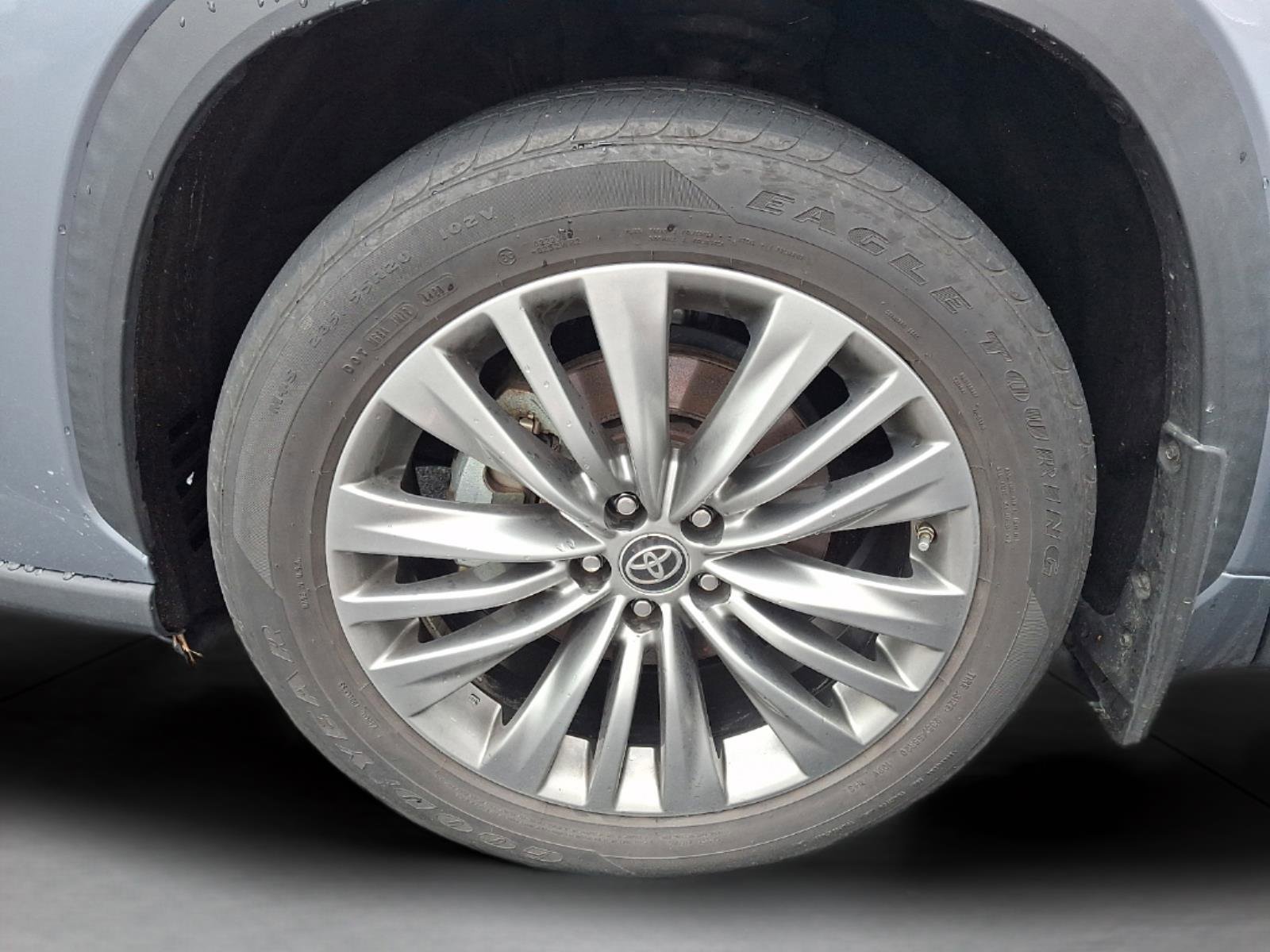 Used 2021 Toyota Highlander Platinum AWD/4WD image 7