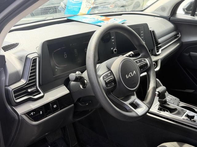 Used 2023 Kia Sportage LX FWD image 12