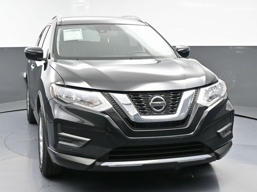 Used 2020 Nissan Rogue SV image 4