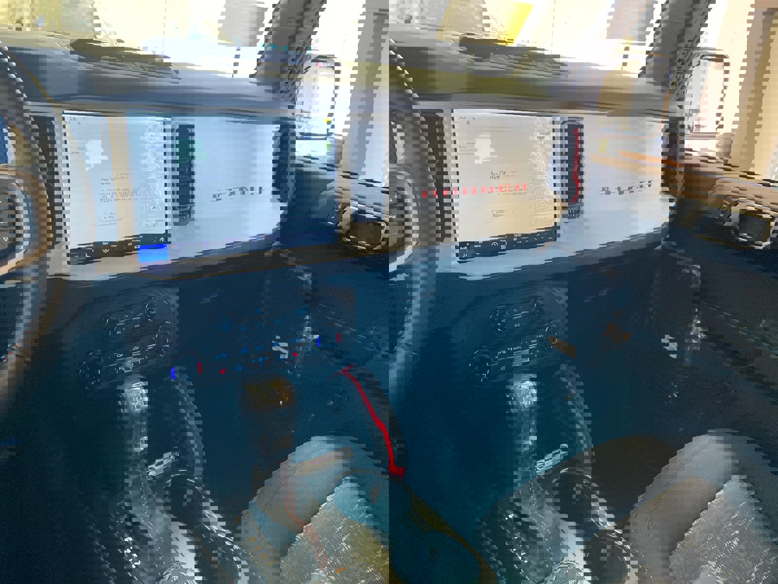 New 2026 Ford Bronco Heritage Edition AWD/4WD image 19