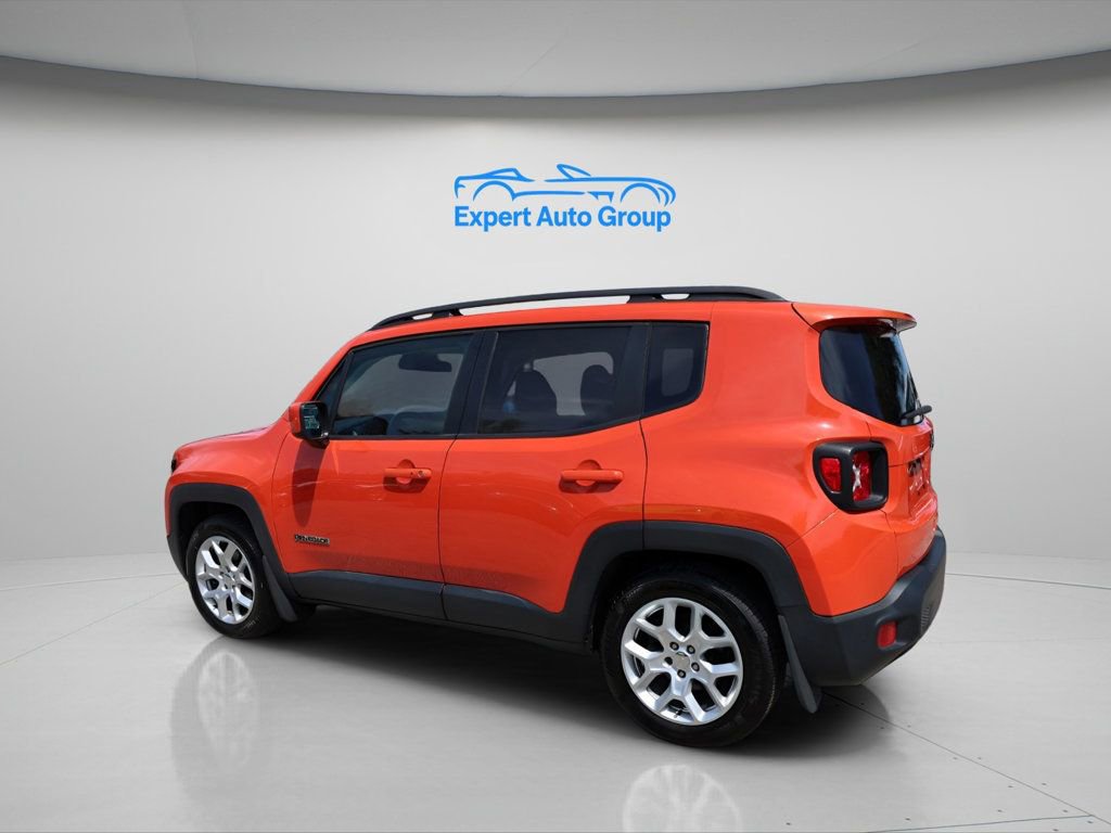 Used 2018 Jeep Renegade Latitude FWD image 6
