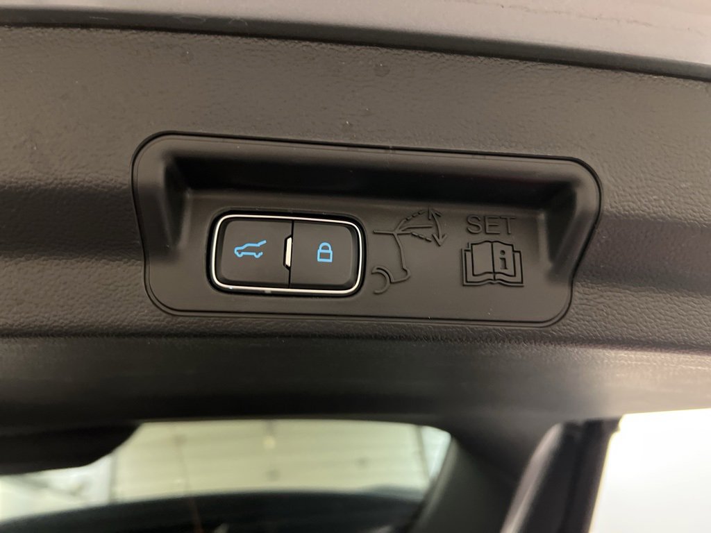 Certified 2023 Ford Explorer XLT w/ Equipment Group 202A image 35