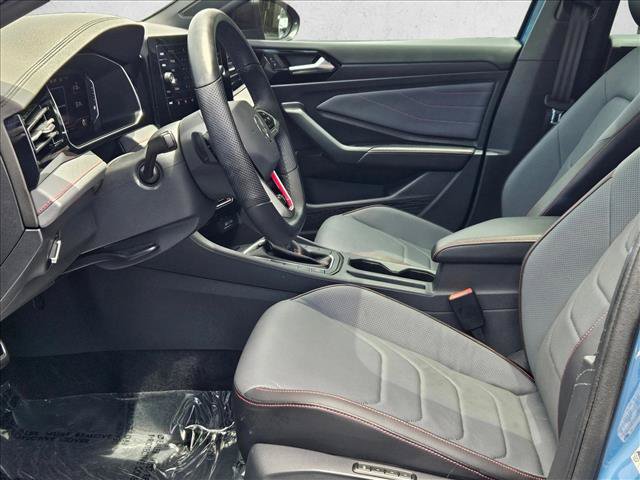 Used 2026 Volkswagen Jetta GLI Autobahn FWD image 15