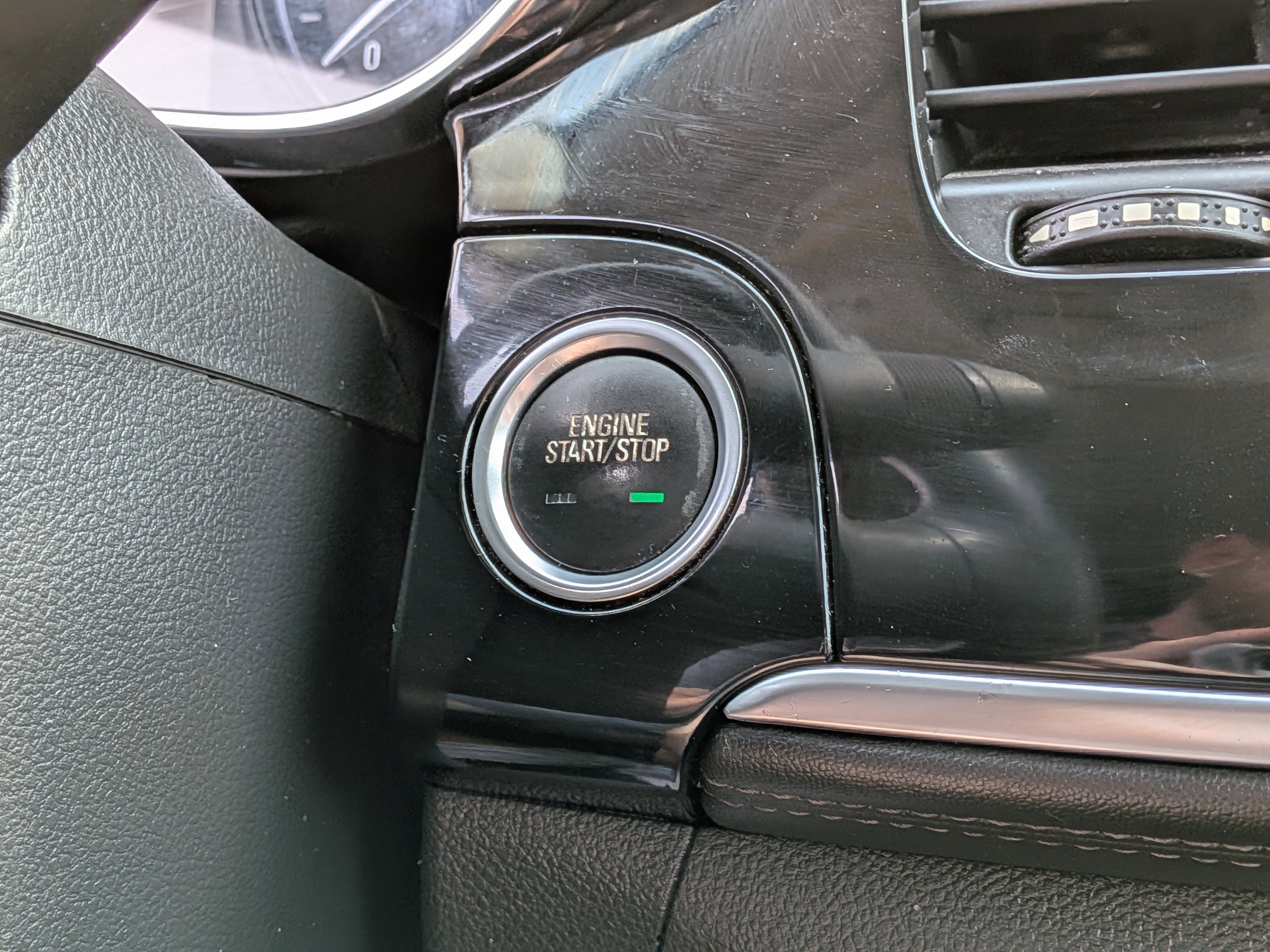 Used 2017 Buick Encore Preferred image 28