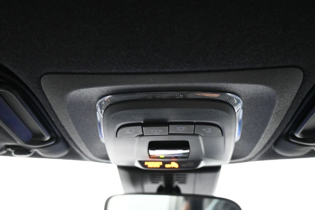 Used 2024 Toyota Corolla SE FWD image 17