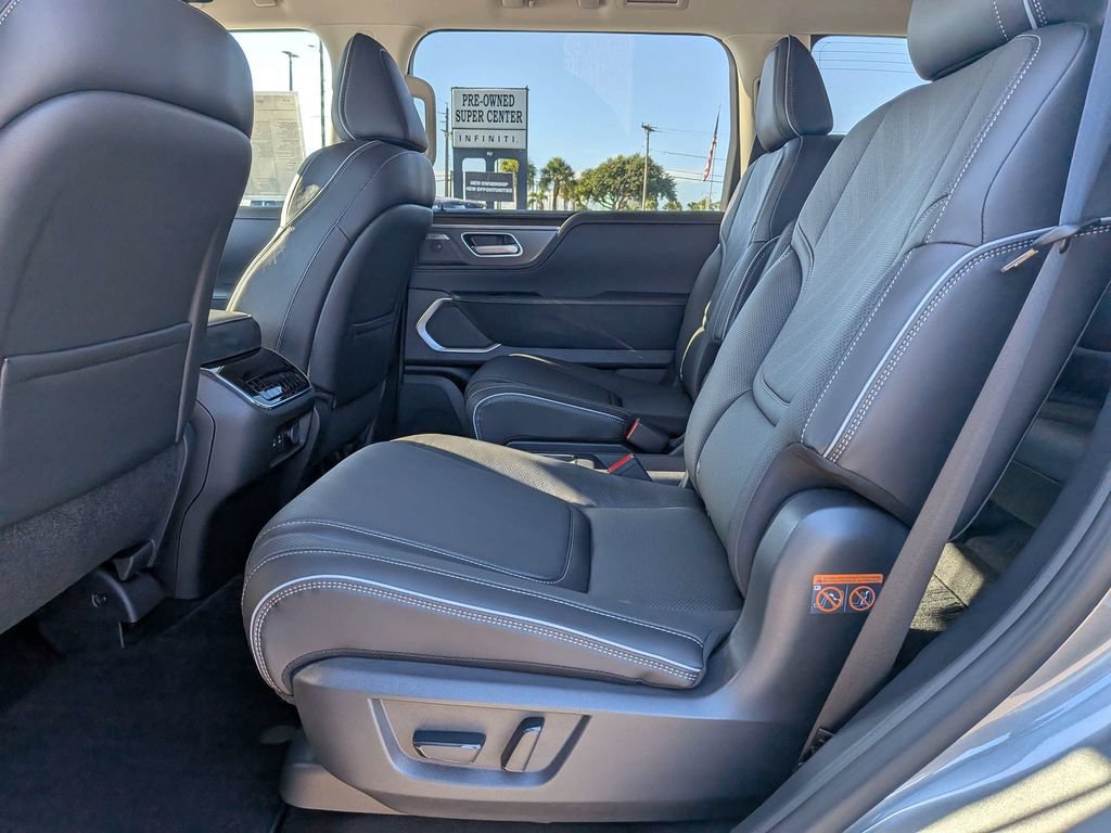 New 2027 INFINITI QX80 Luxe w/ Exterior Package RWD image 14