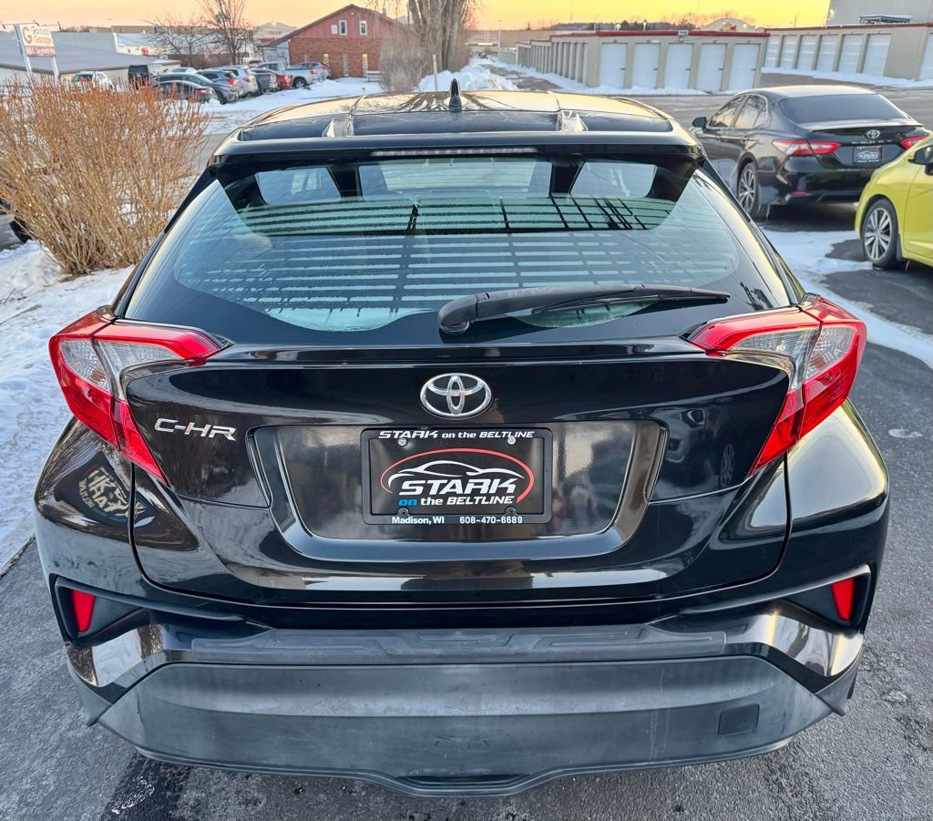 Used 2018 Toyota C-HR XLE image 6