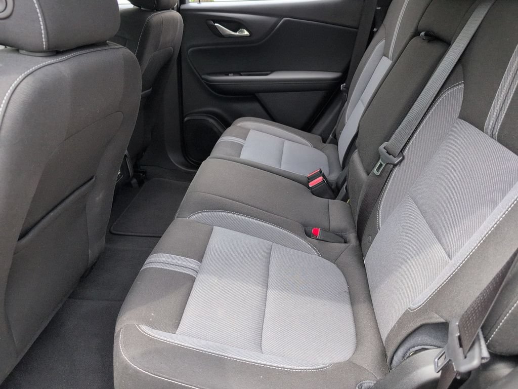 Used 2025 Chevrolet Blazer LT FWD image 27