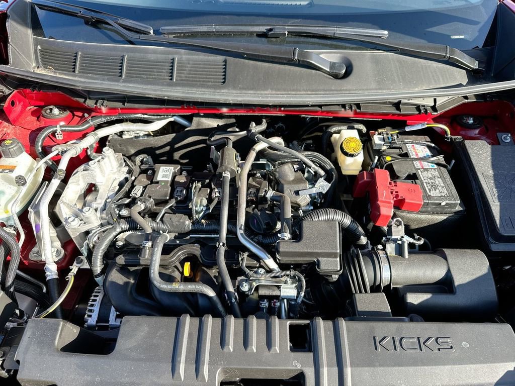 New 2025 Nissan Kicks SR image 36