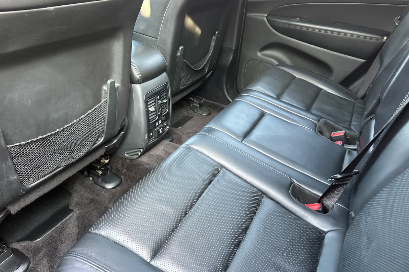 Used 2019 Jeep Grand Cherokee Limited w/ Luxury Group II image 4