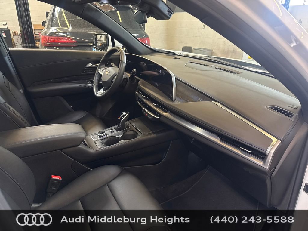Used 2024 Cadillac XT4 Sport w/ Cold Weather Package image 19