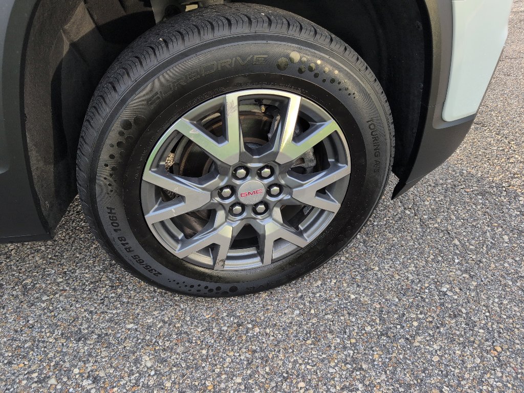 Used 2023 GMC Acadia SLT image 7