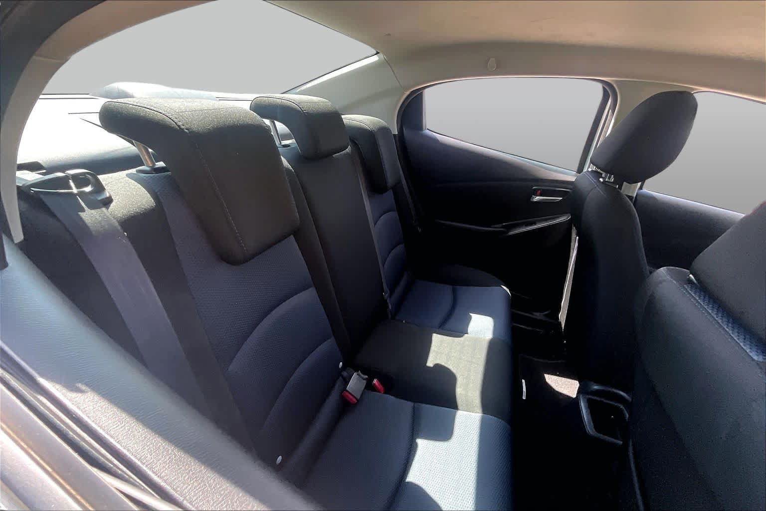 Used 2018 Toyota Yaris iA FWD image 19