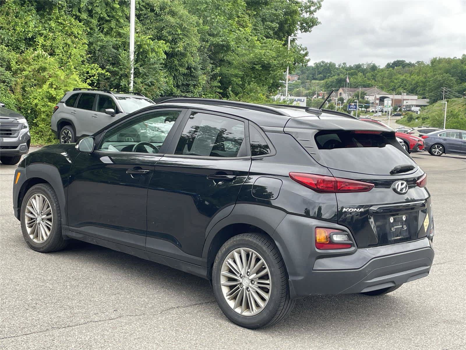 Used 2018 Hyundai Kona SEL AWD/4WD image 3