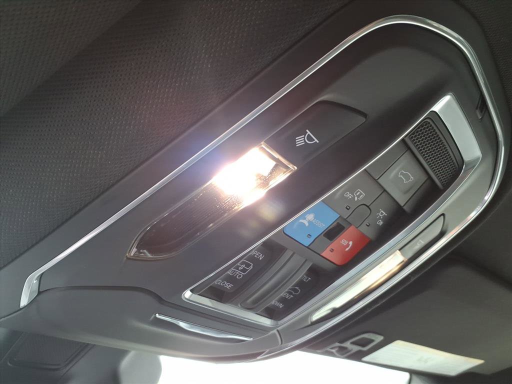 New 2026 Jeep Grand Cherokee L 4WD image 31