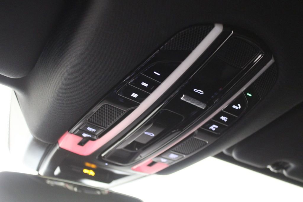 Certified 2023 Porsche Cayenne S Platinum image 26