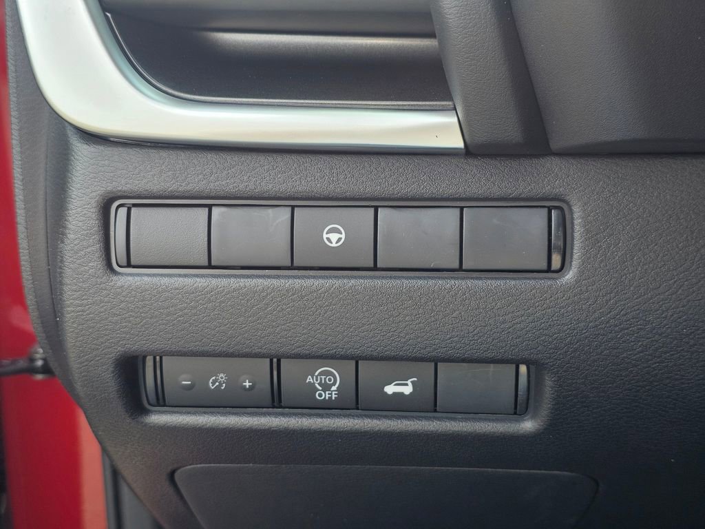 New 2026 Nissan Rogue SV w/ Cold Weather Package AWD/4WD image 30