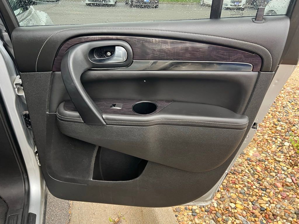 Used 2015 Buick Enclave Leather AWD/4WD image 23