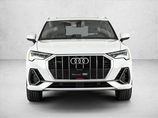 Certified 2025 Audi Q3 2.0T Premium w/ Convenience Package image 2