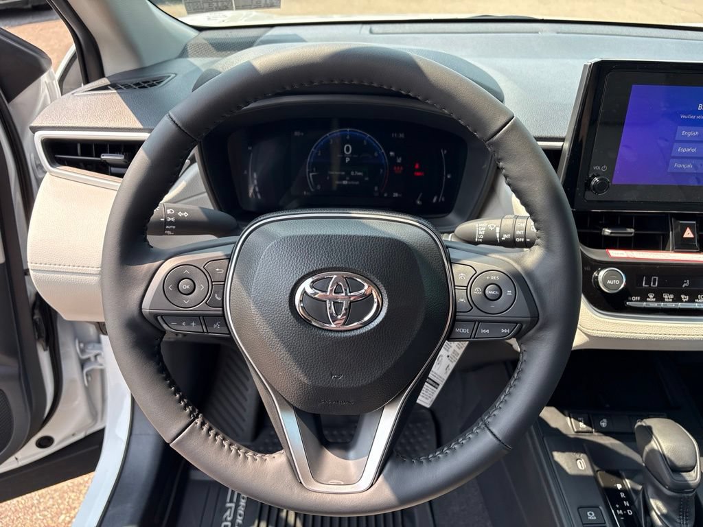 Used 2026 Toyota Corolla Cross LE AWD/4WD image 21
