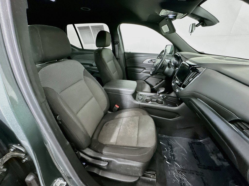 Used 2023 Chevrolet Traverse LT FWD image 37