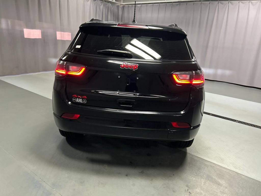 Used 2023 Jeep Compass Limited w/ Elite Group for (Red) Edition AWD/4WD image 6