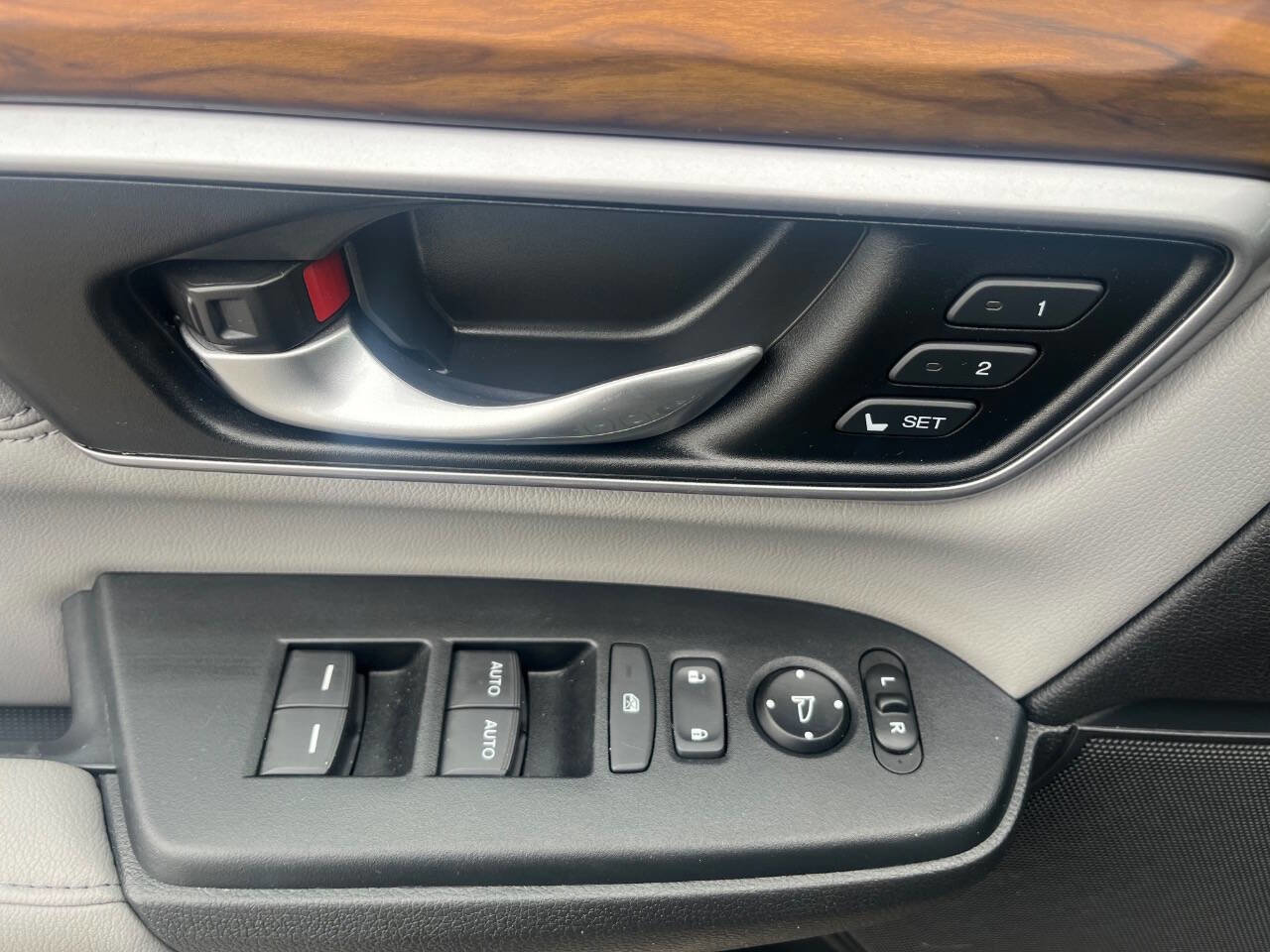 Used 2017 Honda CR-V EX-L image 22