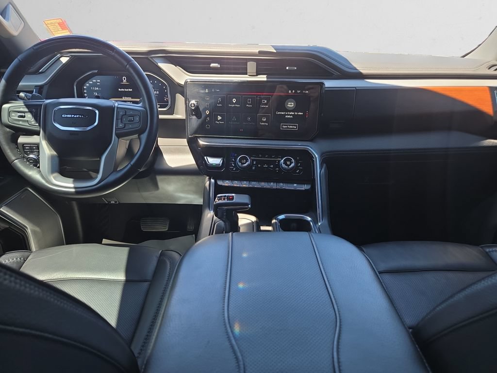 Used 2024 GMC Sierra 1500 Denali AWD/4WD image 12