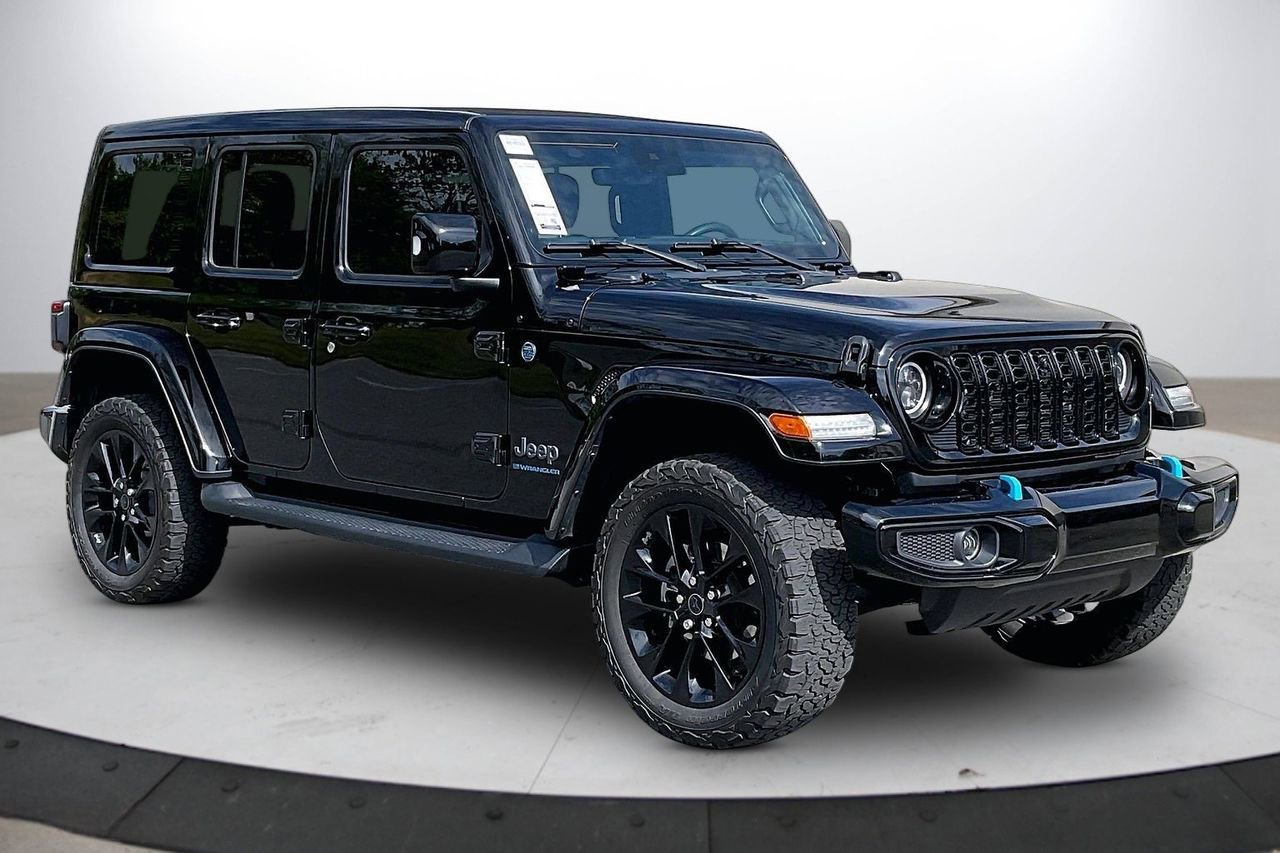 Used 2024 Jeep Wrangler High Altitude AWD/4WD image 2