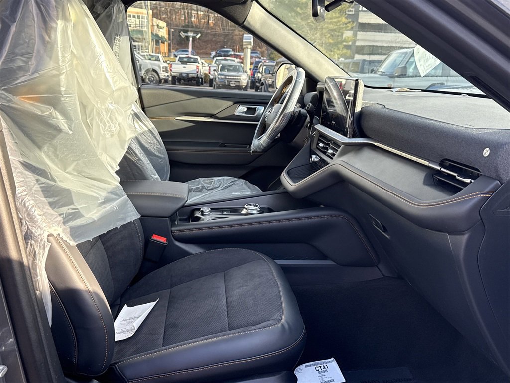 New 2026 Ford Explorer Tremor w/ Tremor Convenience Package image 25