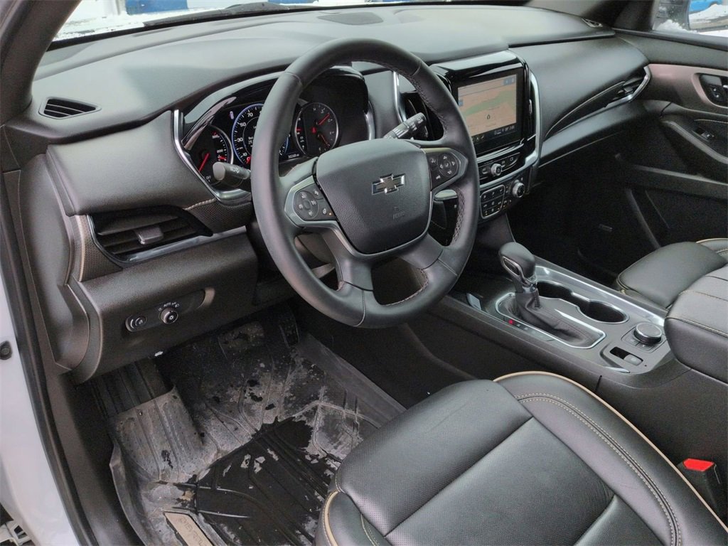 Used 2023 Chevrolet Traverse Premier w/ Redline Edition image 10