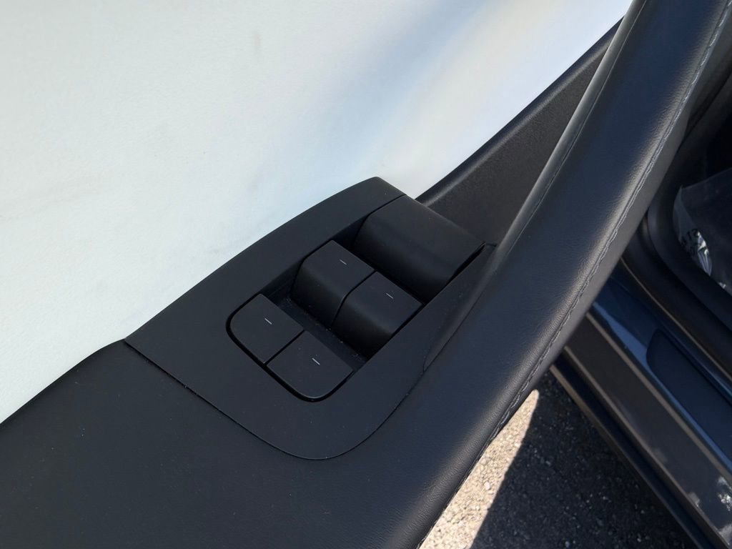 Used 2021 Tesla Model Y Performance image 13