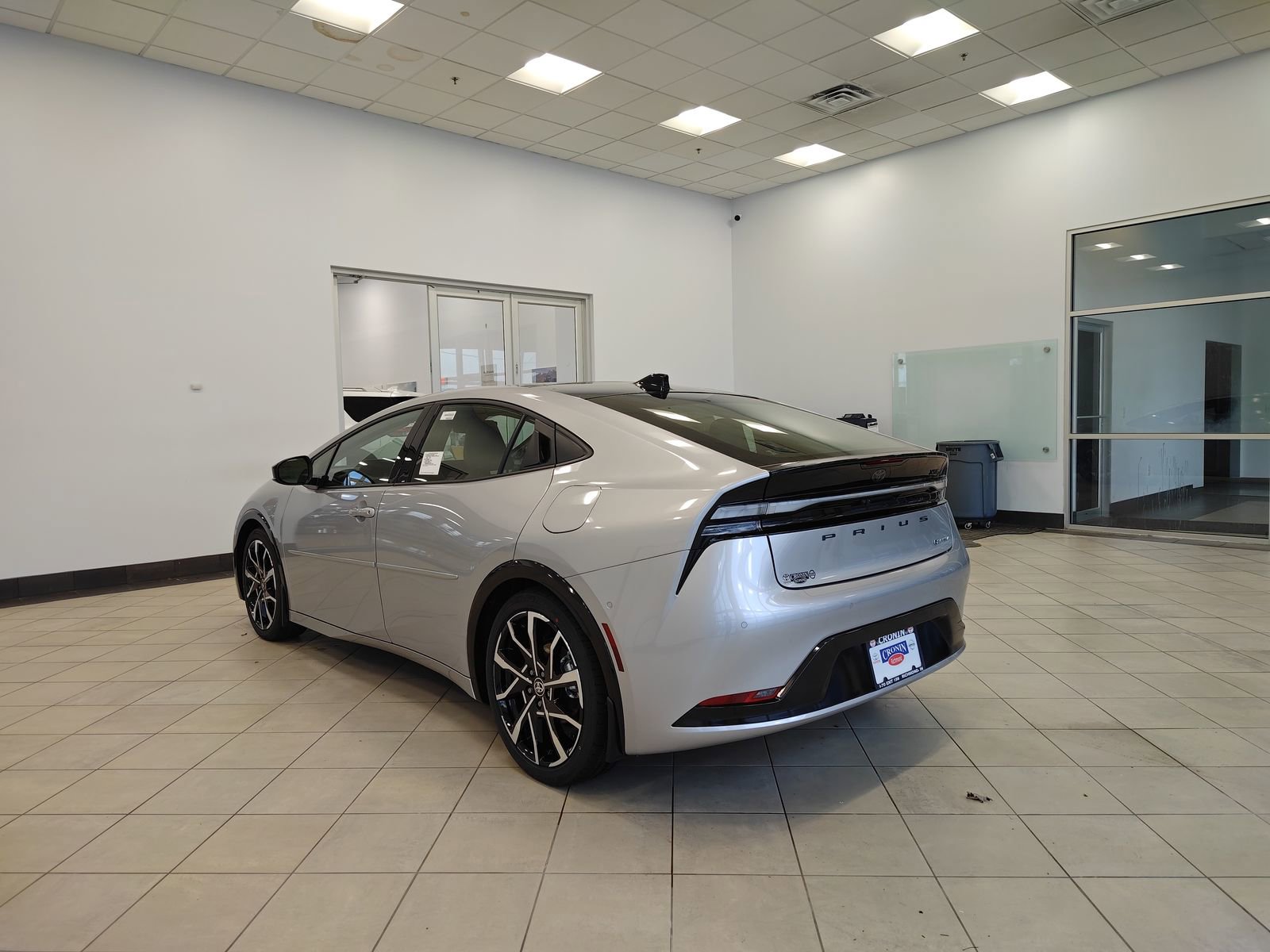 New 2026 Toyota Prius Plug-In Hybrid w/ Limited Premium Package FWD image 5