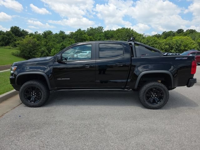 Used 2021 Chevrolet Colorado ZR2 w/ ZR2 Midnight Special Edition AWD/4WD image 2
