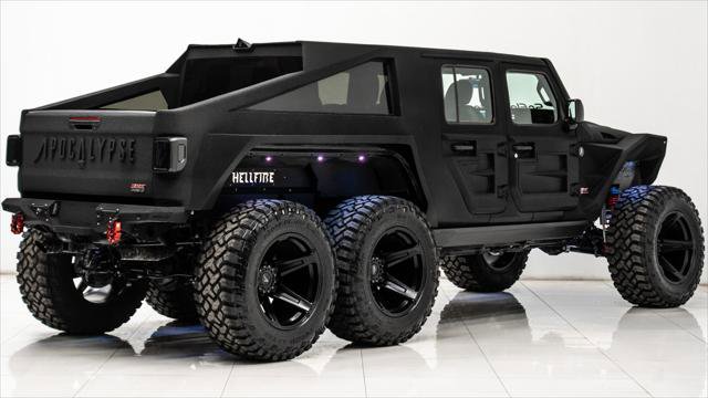 Used 2025 Jeep Gladiator Sport image 4