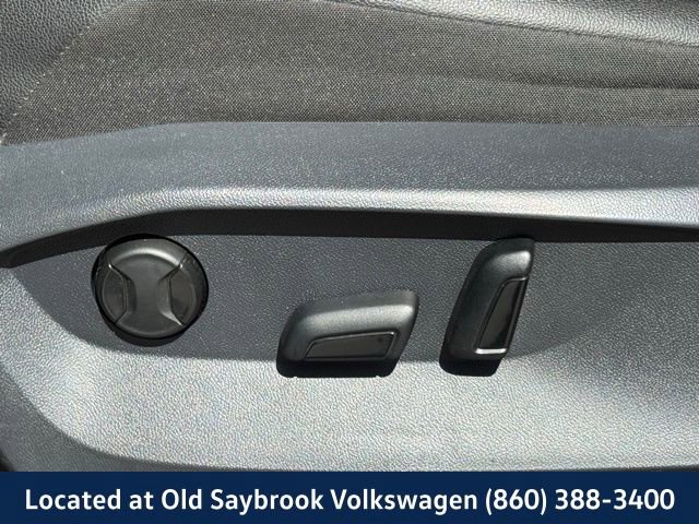 Used 2022 Volkswagen Tiguan SE image 31