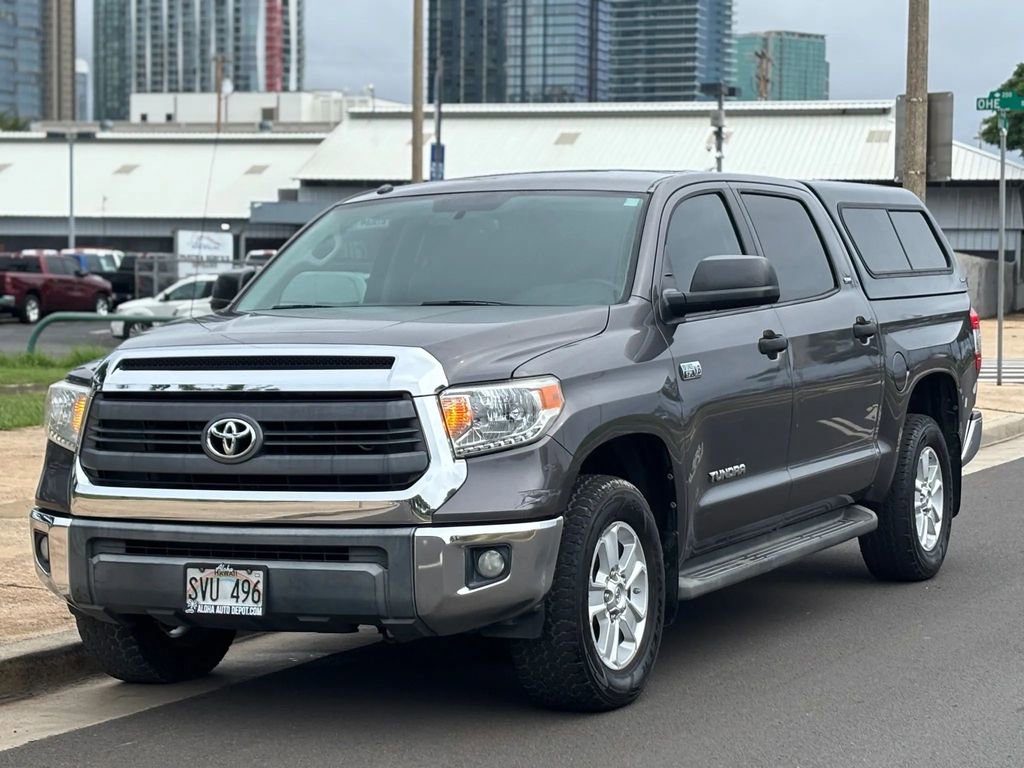 Used 2015 Toyota Tundra SR5 image 1