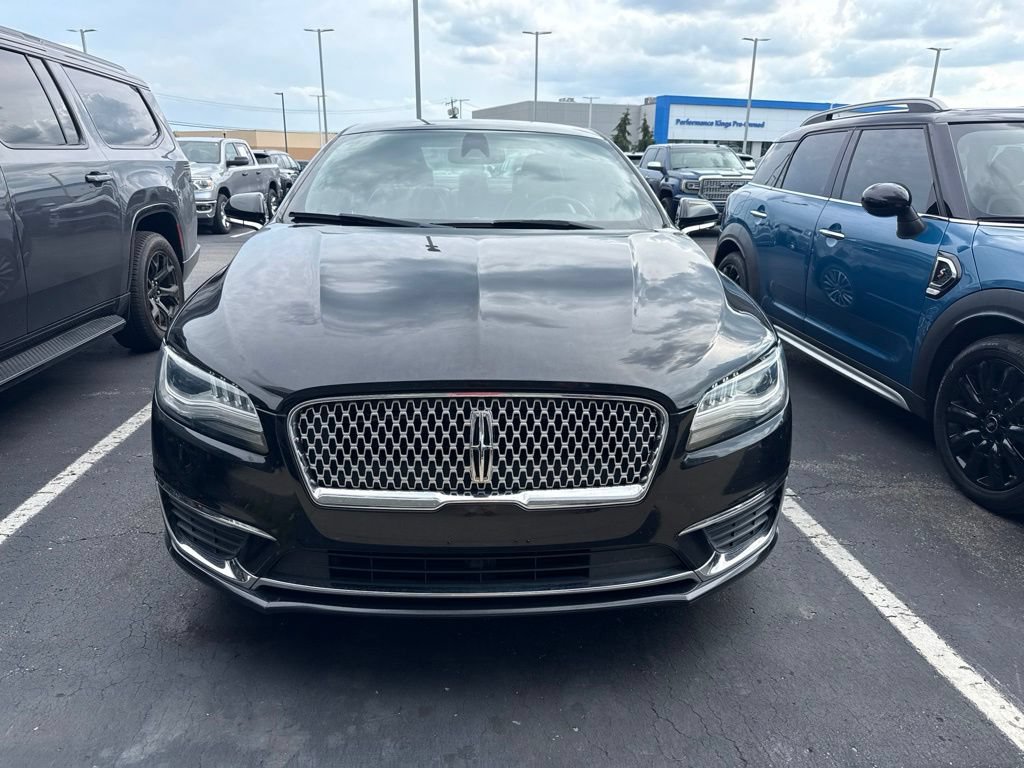 Used 2019 Lincoln MKZ Premiere FWD image 2