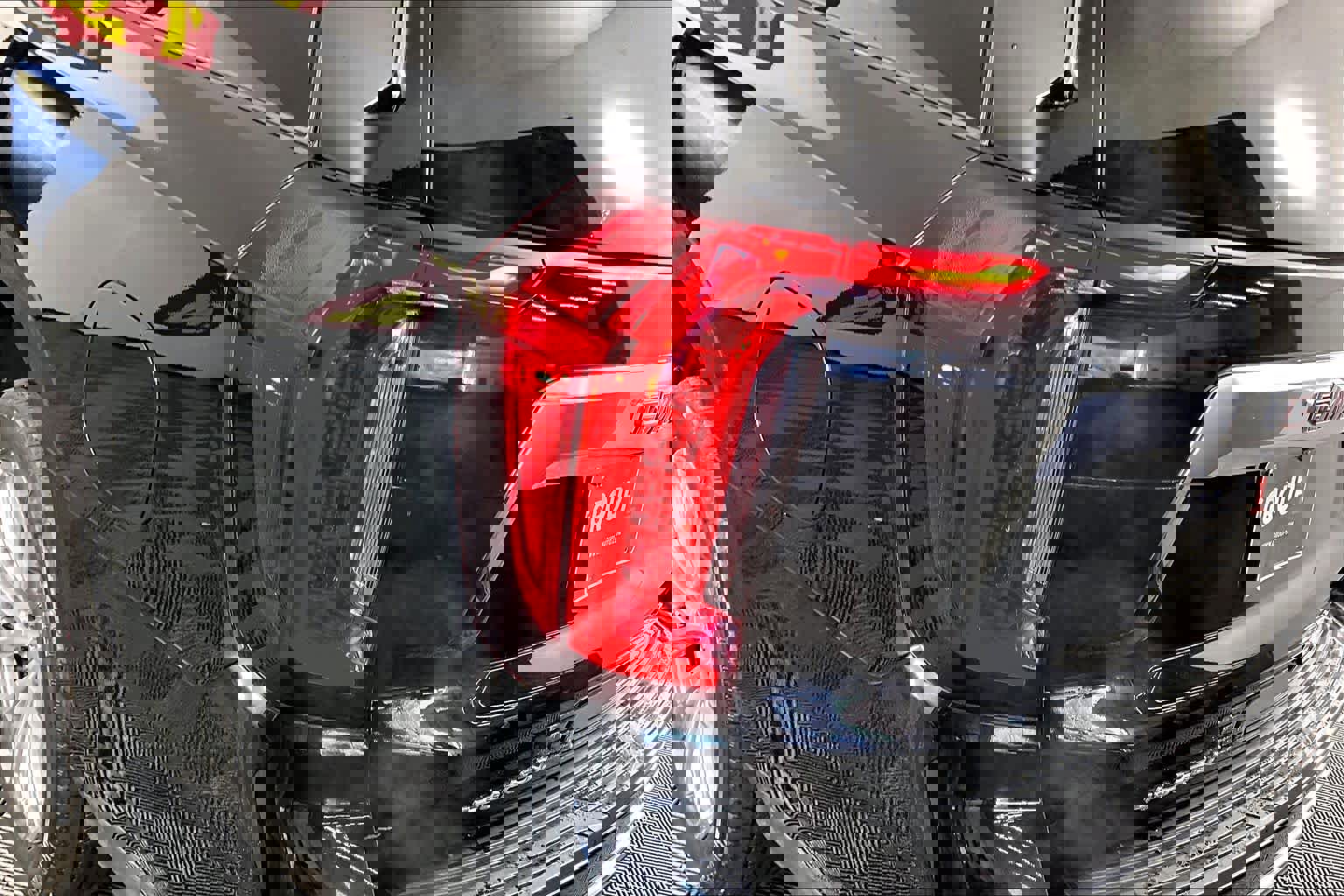 Certified 2024 GMC Yukon XL Denali image 27