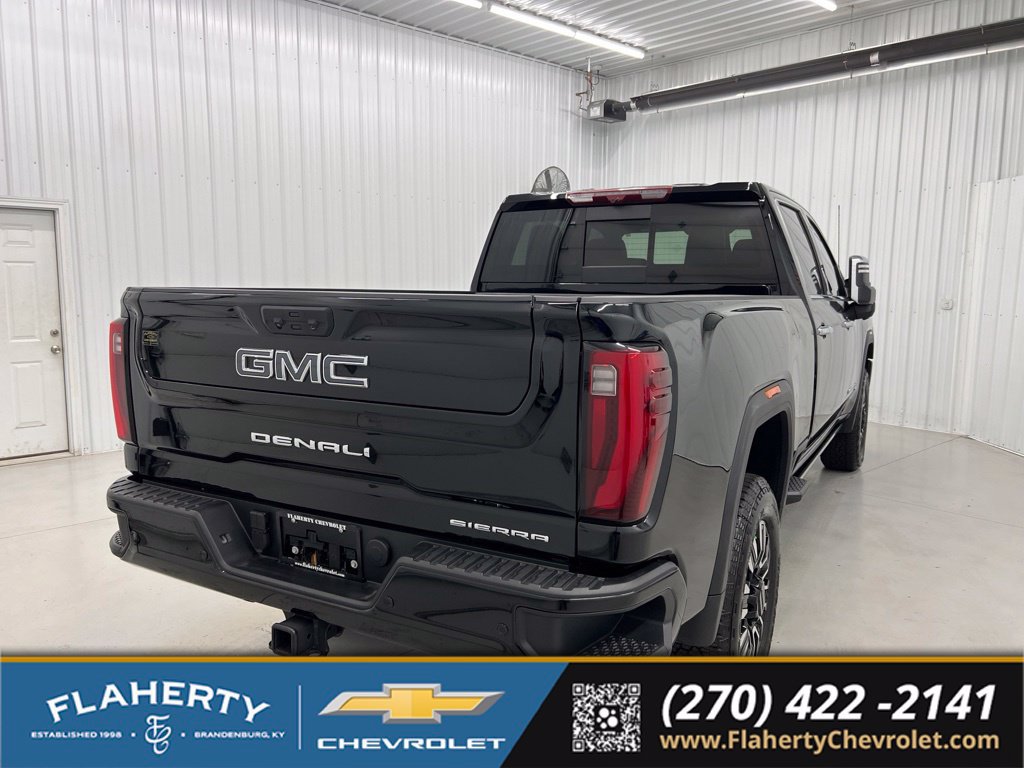 Used 2025 GMC Sierra 2500 Denali Ultimate w/ Max Trailering Package AWD/4WD image 3