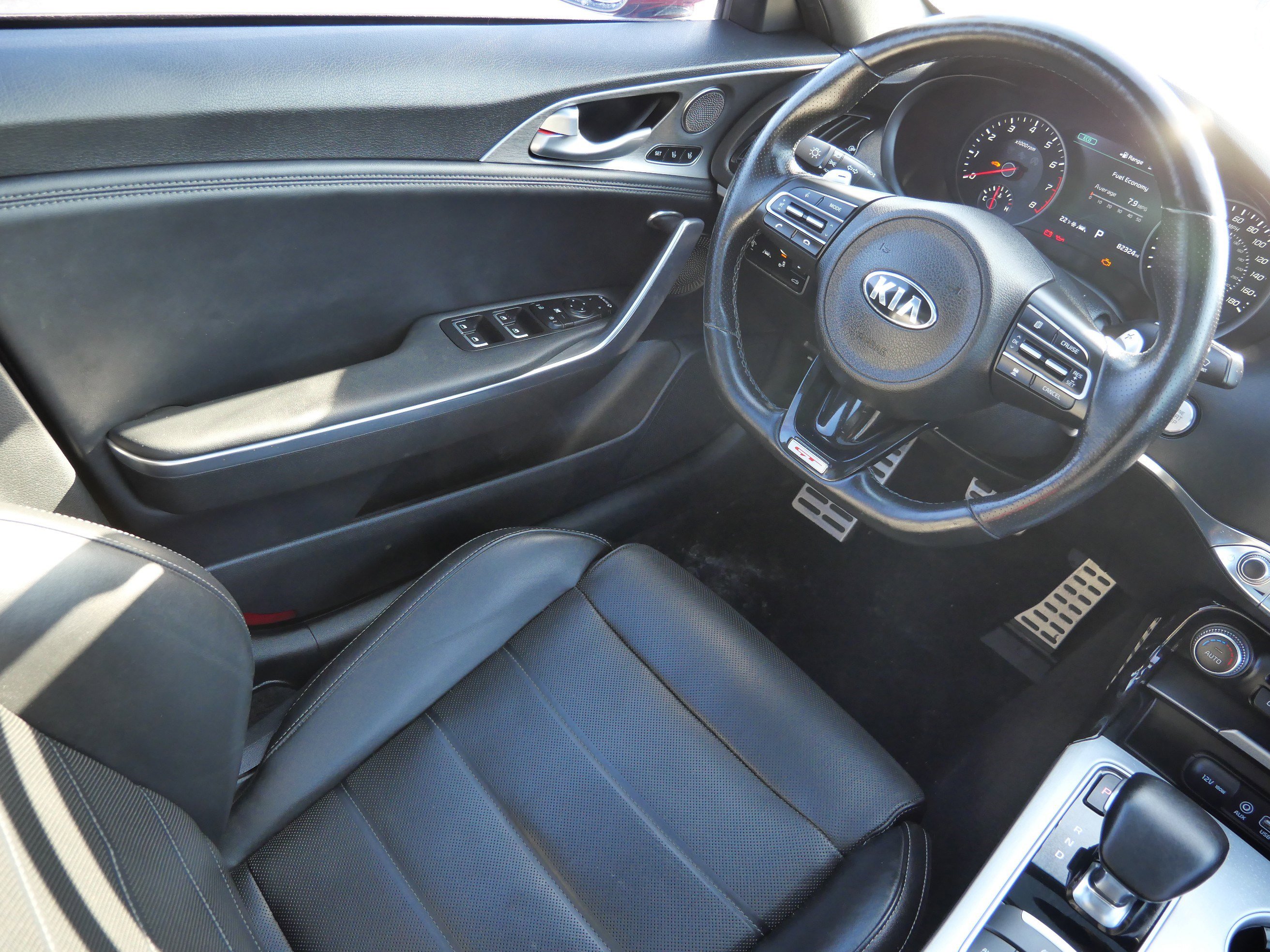 Used 2018 Kia Stinger GT2 image 9