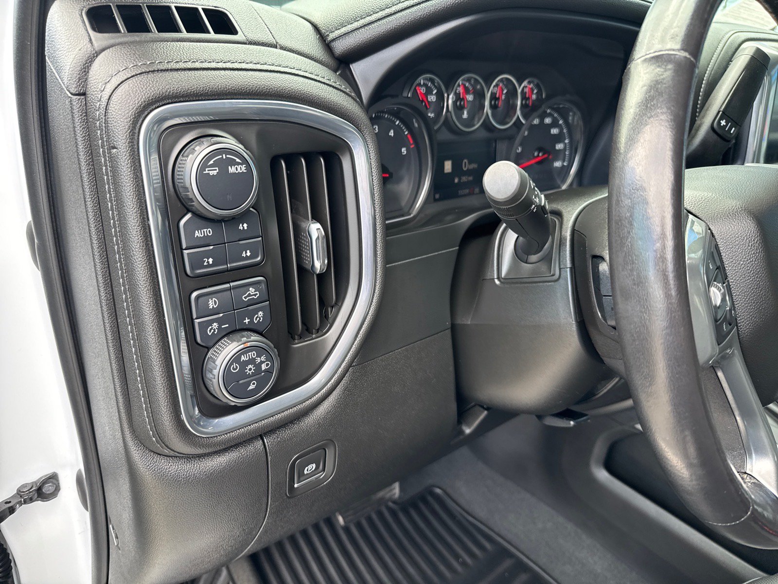 Used 2021 Chevrolet Silverado 3500 LTZ w/ LTZ Plus Package AWD/4WD image 8