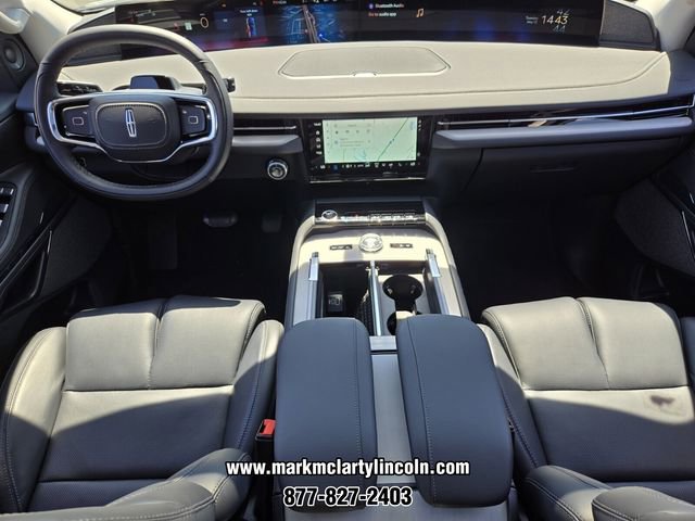 New 2026 Lincoln Navigator L Reserve AWD/4WD image 11